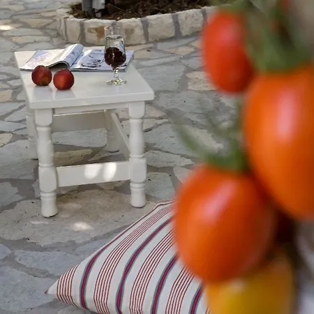 بيت ضيافة Isalos 3*