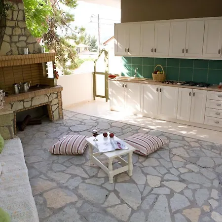 Isalos 3* فاسيليكي